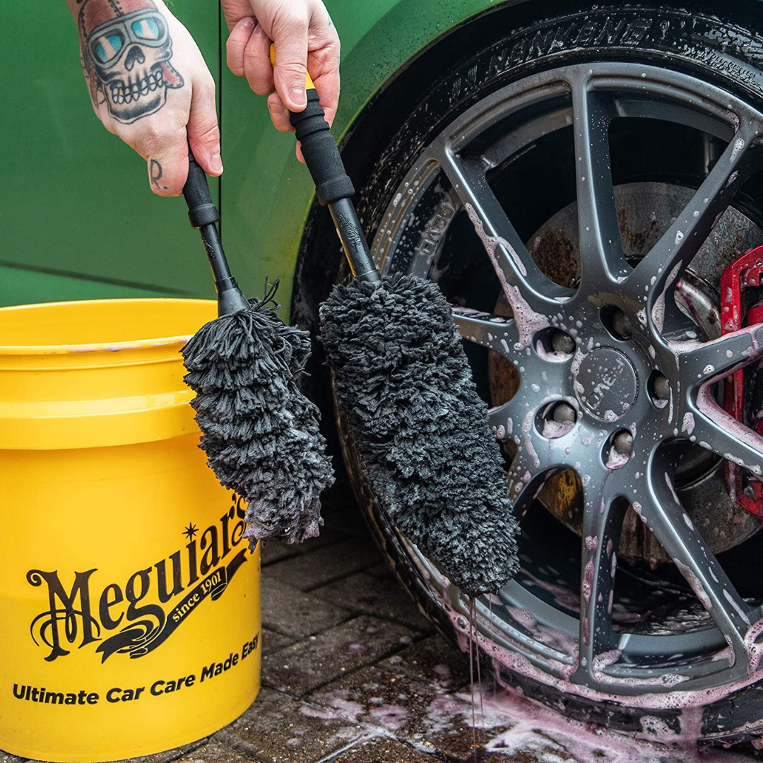 Meguiars Supreme Wheel Brush Felgenbürste medium 35cm